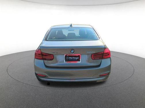 Platinum Silver Metallic 2017 BMW 320 i