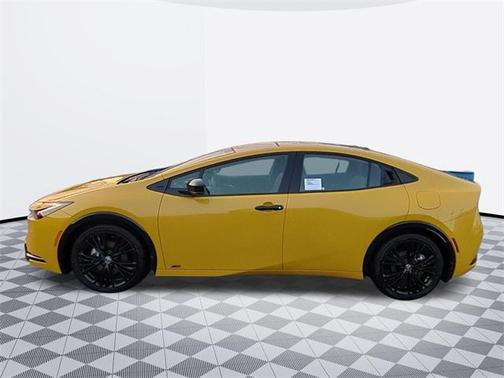 2025 Toyota Prius L