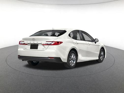 Ice 2026 Toyota Camry LE