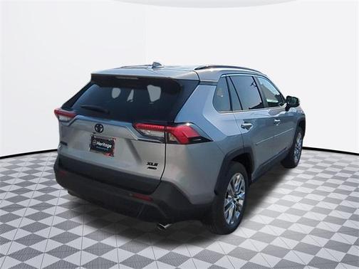 2025 Toyota RAV4 XLE Premium