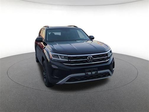 2022 Volkswagen Atlas 3.6L SE w/Technology
