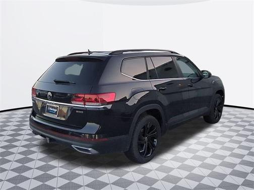 2022 Volkswagen Atlas 3.6L SE w/Technology