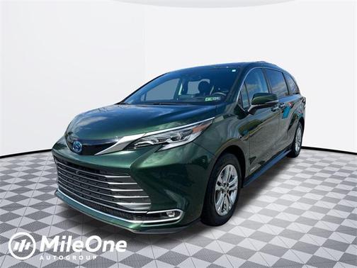 2021 Toyota Sienna Platinum 7 Passenger
