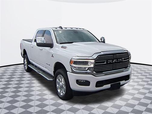2023 RAM 2500 Laramie Crew Cab 4x4 6'4' Box