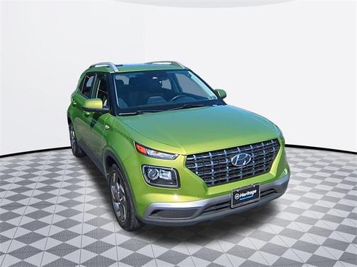 2023 Hyundai VENUE SEL