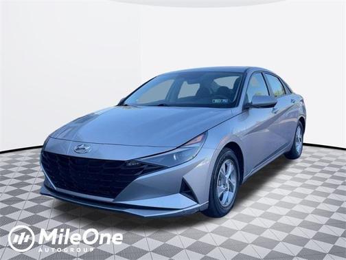 2022 Hyundai ELANTRA SE