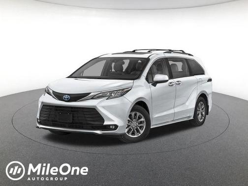 Pearl 2026 Toyota Sienna XLE