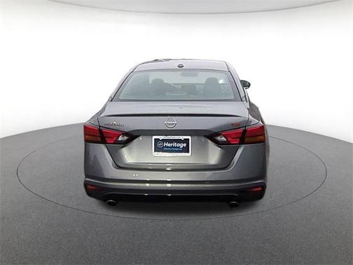 2023 Nissan Altima SR FWD