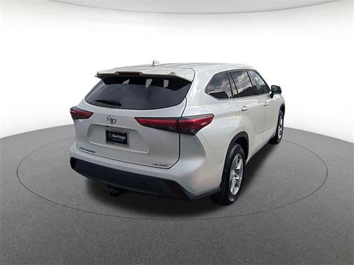 2021 Toyota Highlander LE