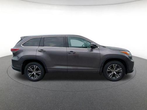 Predawn Gray Mica 2016 Toyota Highlander XLE