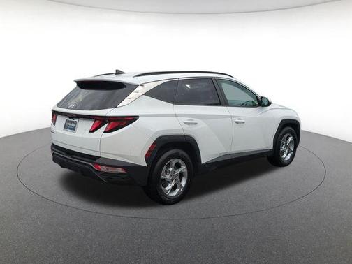 White Pearl 2024 Hyundai TUCSON SEL