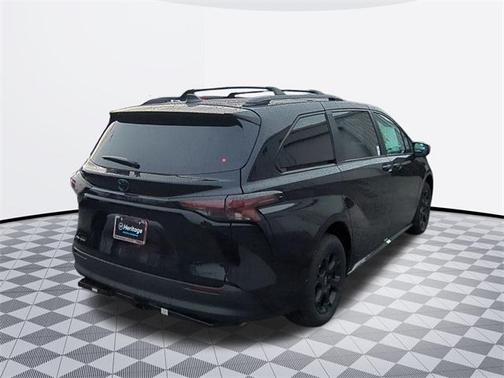 2025 Toyota Sienna Woodland Edition
