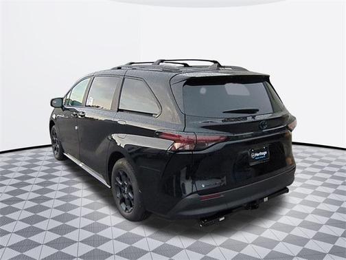 2025 Toyota Sienna Woodland Edition