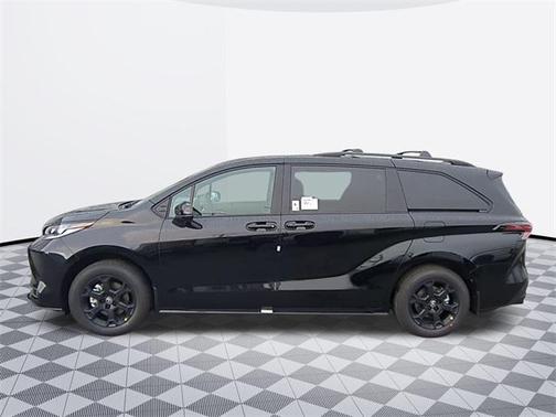 2025 Toyota Sienna Woodland Edition