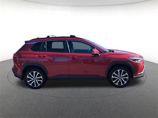 2022 Toyota Corolla Cross XLE