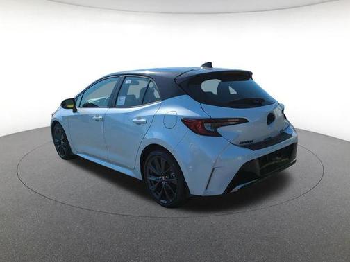 Pear 2026 Toyota Corolla XSE