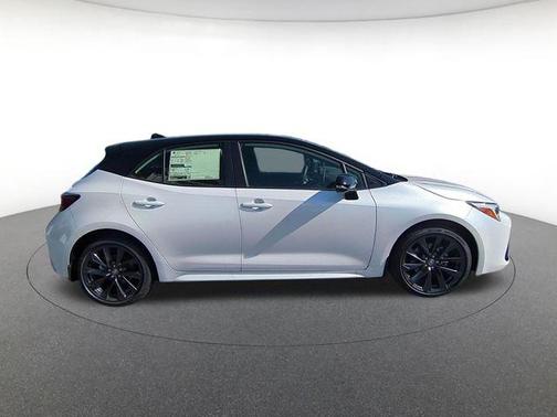 Pear 2026 Toyota Corolla XSE