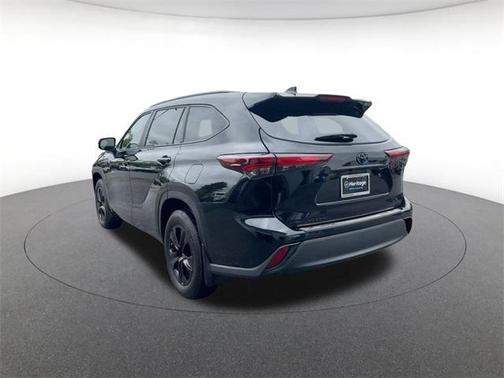 2024 Toyota Highlander Hybrid XLE