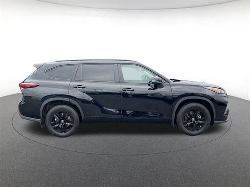 2024 Toyota Highlander Hybrid XLE