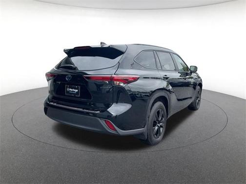 2024 Toyota Highlander Hybrid XLE