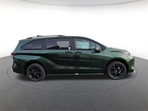 2025 Toyota Sienna Woodland Edition