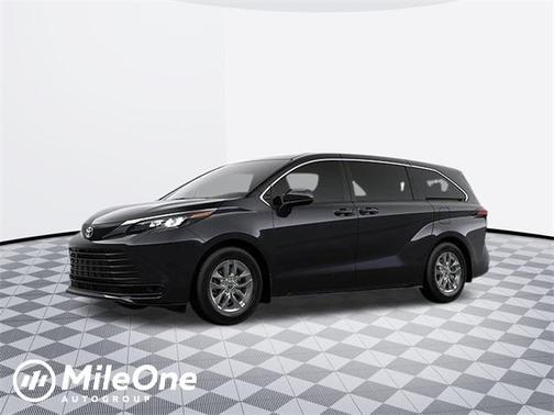 2025 Toyota Sienna LE