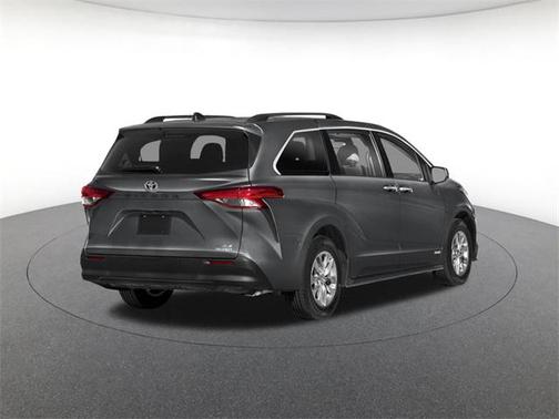 2025 Toyota Sienna XLE 7 Passenger