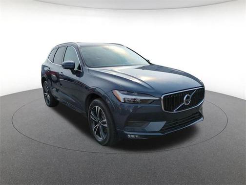 2021 Volvo XC60 T5 Momentum