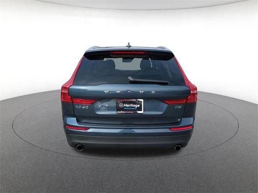 2021 Volvo XC60 T5 Momentum