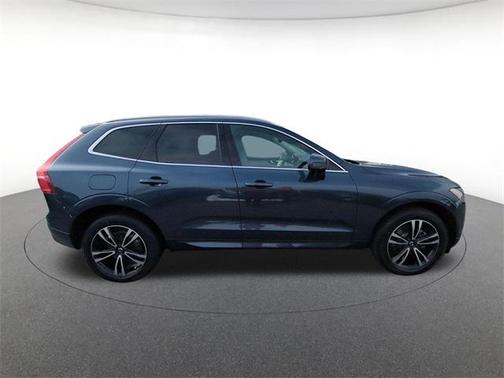 2021 Volvo XC60 T5 Momentum