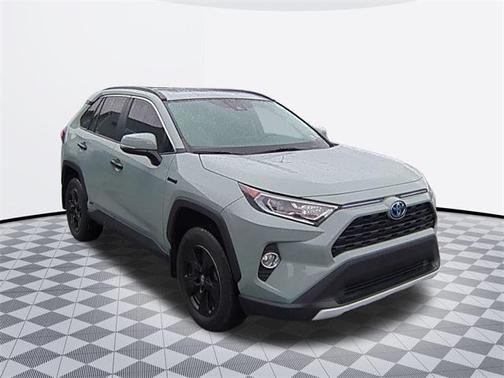 2021 Toyota RAV4 Hybrid XLE