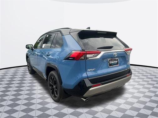 2025 Toyota RAV4 Hybrid SE