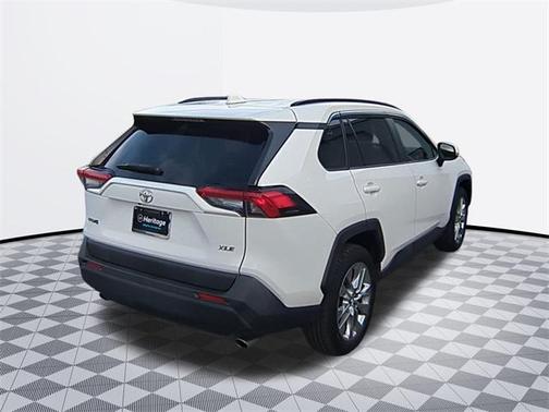 2019 Toyota RAV4 XLE Premium