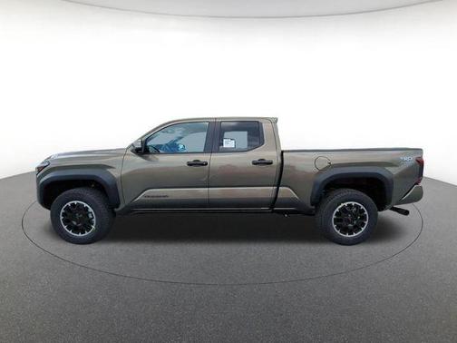 Bronze 2026 Toyota Tacoma TRD Off-Road