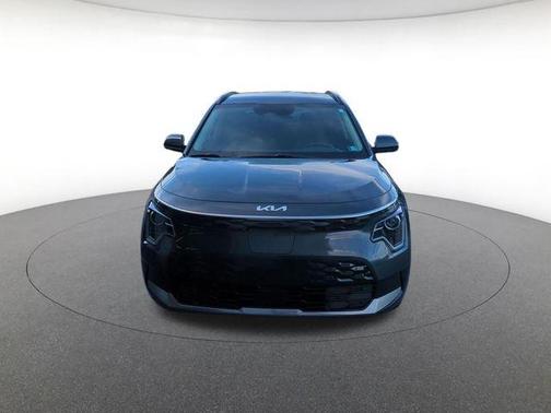 Graphite Gray 2024 Kia Niro EV Wind