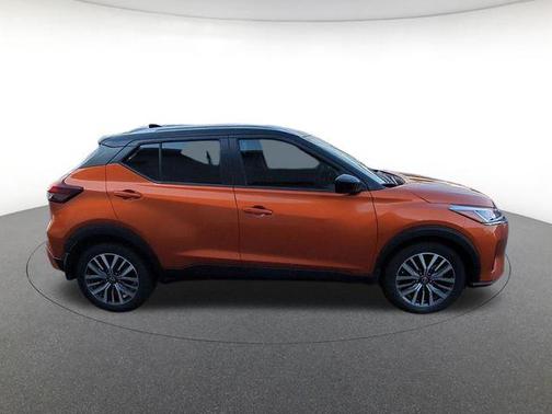 Orange Metallic 2023 Nissan Kicks SV