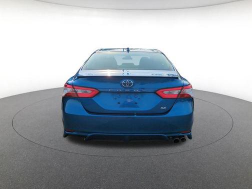 Blue Streak Metallic 2020 Toyota Camry SE