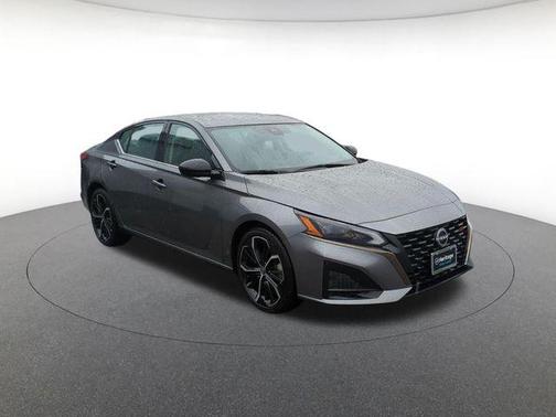 Gun Metallic 2023 Nissan Altima SR FWD