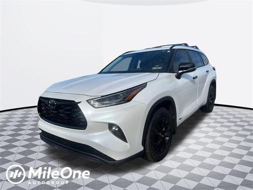 2025 Toyota Highlander Hybrid XLE