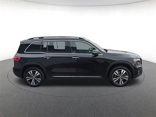 2025 Mercedes-Benz GLB 250 4MATIC