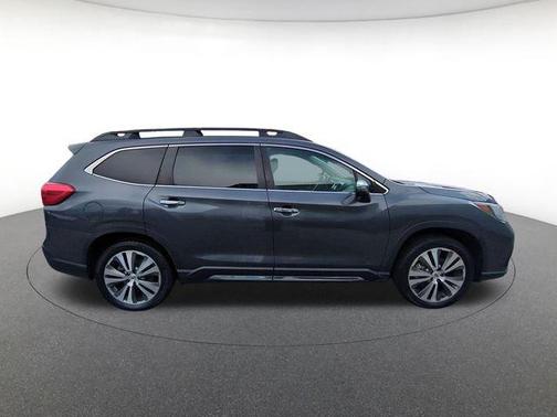 Gray Metallic 2022 Subaru Ascent Touring 7-Passenger