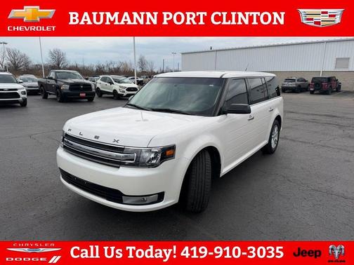 White Platinum 2019 Ford Flex SEL