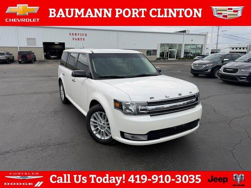 White Platinum 2019 Ford Flex SEL