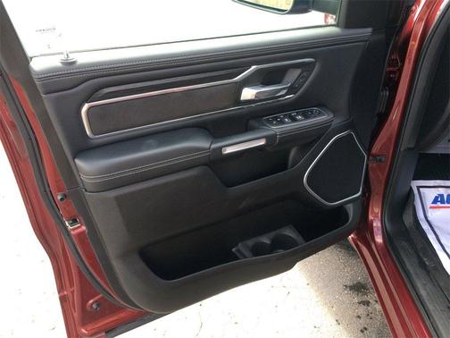 Delmonico Red Pearlcoat 2023 RAM 1500 Laramie