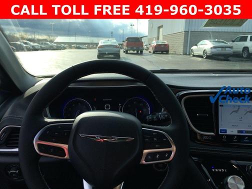 Diamond Black 2026 Chrysler Pacifica Select AWD