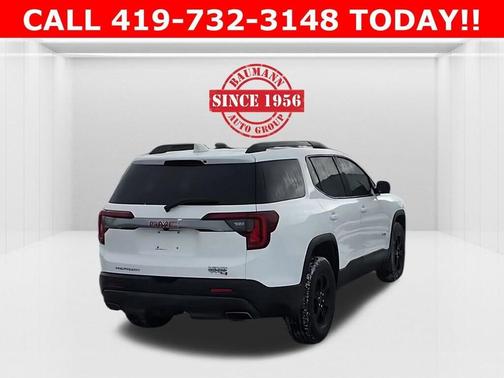 2023 GMC Acadia AT4
