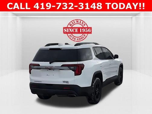 Summit White 2023 GMC Acadia AT4
