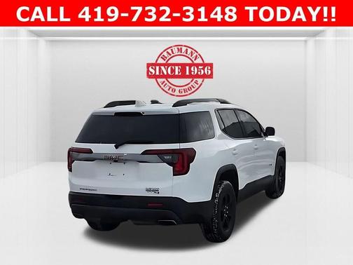 2023 GMC Acadia AT4