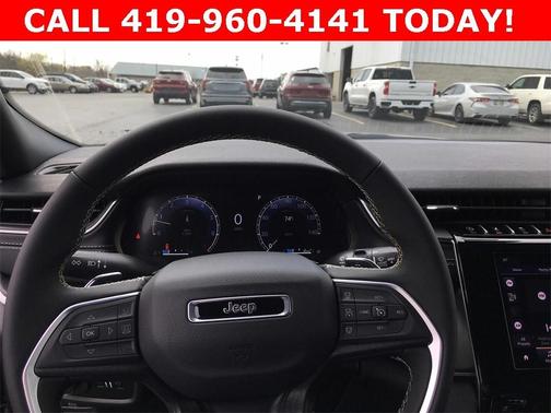 2025 Jeep Grand Cherokee L Laredo