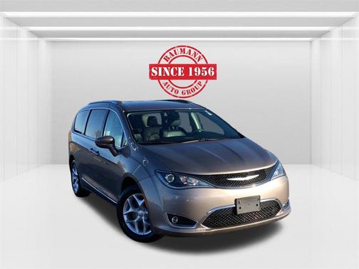 2018 Chrysler Pacifica Touring-L Plus